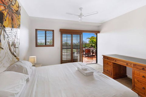 Stunning Ocean Views Large 3 Bedroom - New Castle Holiday 7