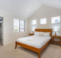 Coode Street Townhouse - New Castle Holiday