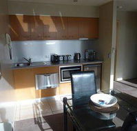 Flinders Lane Holiday Apartments - New Castle Holiday