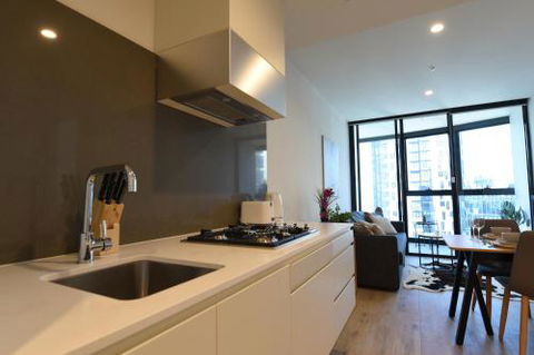 HFN Crown Shadow Play Apartment - New Castle Holiday 3