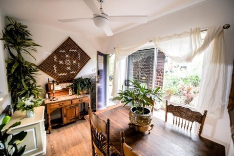 Jaspers Apartments - New Castle Holiday 2
