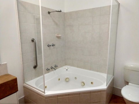 Private Apartments At The Sanctuary Resort - New Castle Holiday 4