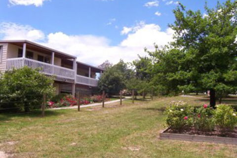 Yarraglen BnB - New Castle Holiday 1