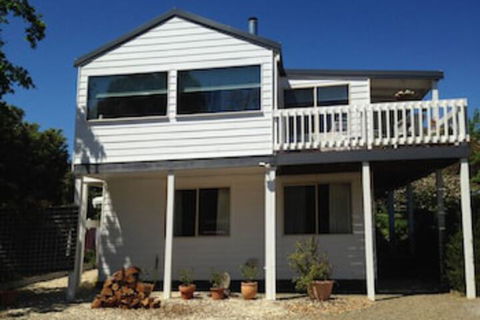 Yarraglen BnB - New Castle Holiday 0