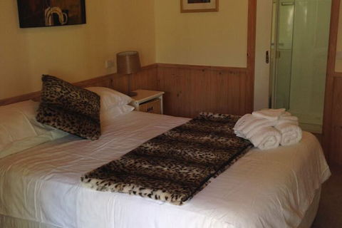 Yarraglen BnB - New Castle Holiday 5