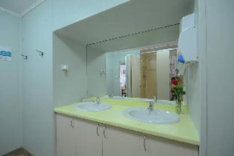 Travellers Rest Guesthouse - New Castle Holiday 0