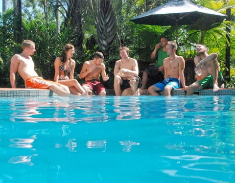 Dougies Backpackers - New Castle Holiday 1