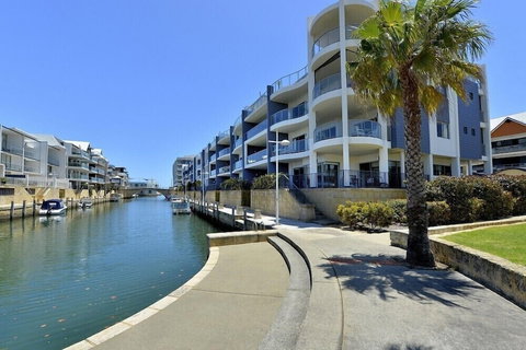 Del Mar 1 - New Castle Holiday 0