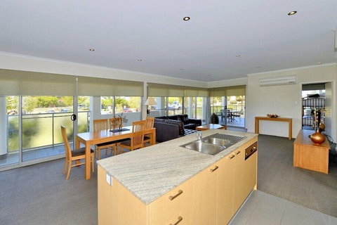 Del Mar 1 - New Castle Holiday 2