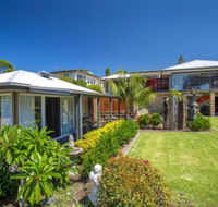Studio Cabana on Golf in Mollymook - New Castle Holiday