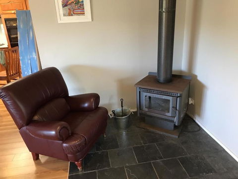 Magic Beach Cottage - New Castle Holiday 6