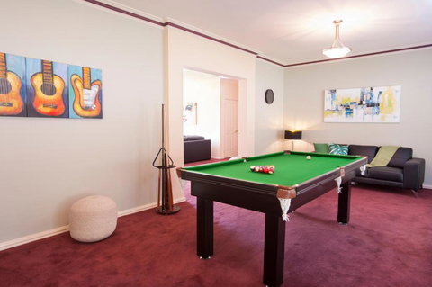 Emerald Lodge - New Castle Holiday 5