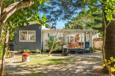 A SWEET ESCAPE Beachcombers Cottage Beachfront - New Castle Holiday 5