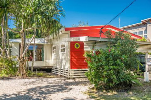 A SWEET ESCAPE Beachcombers Cottage Beachfront - New Castle Holiday 6