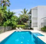 Modern  comfortable apartment close to the beach - New Castle Holiday