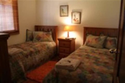 Eleanor River Homestead - New Castle Holiday 4