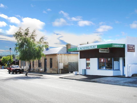 Oatlands Retreat - New Castle Holiday 5