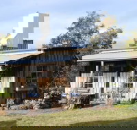 Heimat Chalets - New Castle Holiday