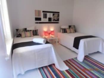 Barristers Block Vigneron Villa - New Castle Holiday 2