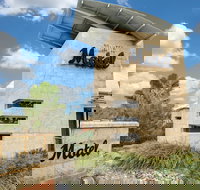 Strath Motel - New Castle Holiday