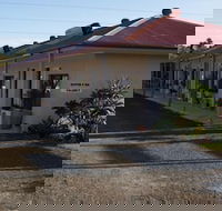 Riverside Motel - New Castle Holiday