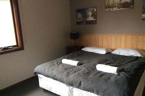 Winterhaus Lodge - New Castle Holiday 7