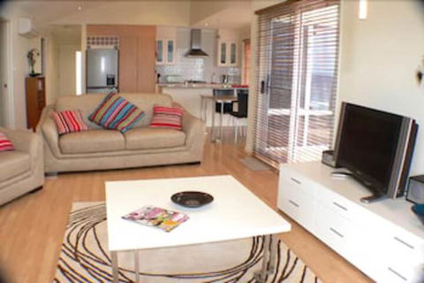 Paradise House - New Castle Holiday 6