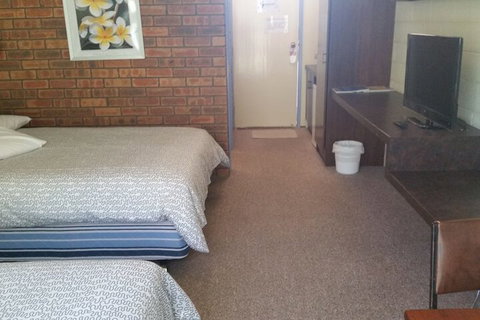 Toora Lodge Motel - New Castle Holiday 6