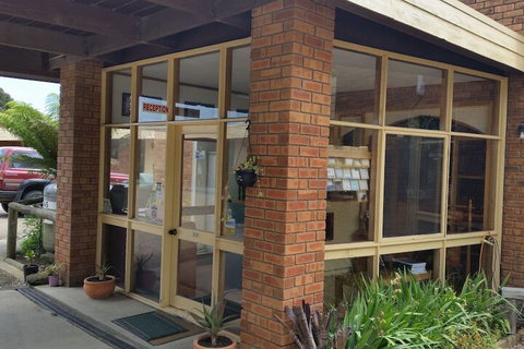 Toora Lodge Motel - New Castle Holiday 1