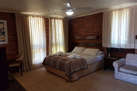 Toora Lodge Motel - New Castle Holiday 7