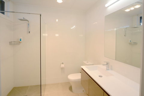 The Bridge - New Castle Holiday 3