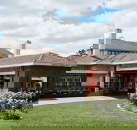 Hotel Kurrajong Canberra - New Castle Holiday
