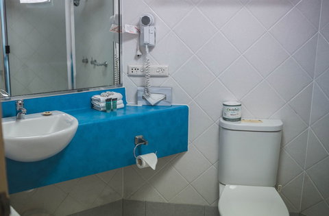 Heritage Cairns - New Castle Holiday 5