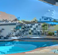 Nautilus Noosa Holiday Resort - New Castle Holiday