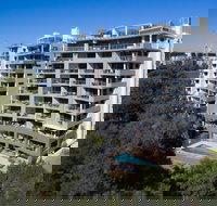 Inn on the Park Apartments - New Castle Holiday