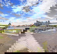 Hamilton Lakeside Motel - New Castle Holiday