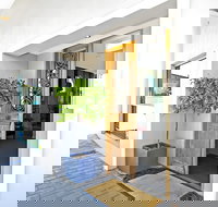 Quality Inn  Suites The Menzies - New Castle Holiday