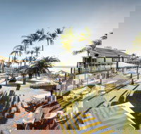 Mangrove Hotel - New Castle Holiday