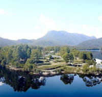 Tullah Lakeside Lodge - New Castle Holiday