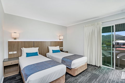 Cairns Sheridan Hotel - New Castle Holiday 5