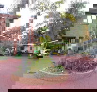 Cleveland Visitor Villas Motel - New Castle Holiday