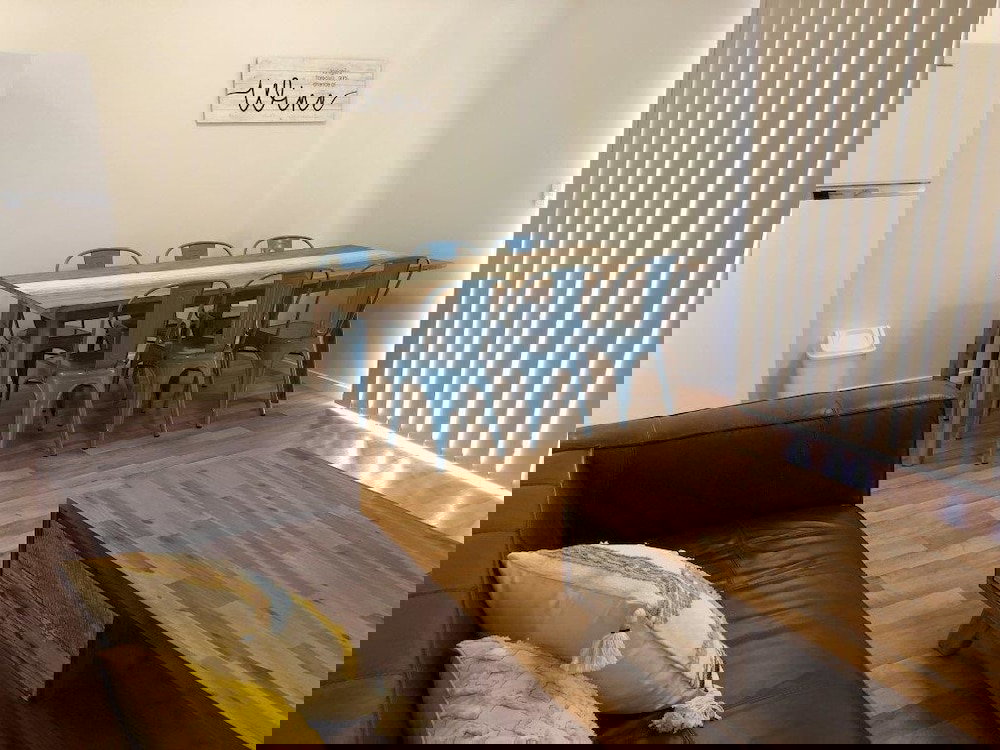 Valery NSW New Castle Holiday