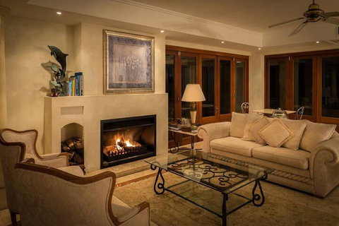 Victoria's At Wategos - New Castle Holiday 3