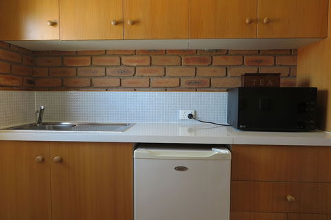 Summerhill Motor Inn - Adult Only - New Castle Holiday 4