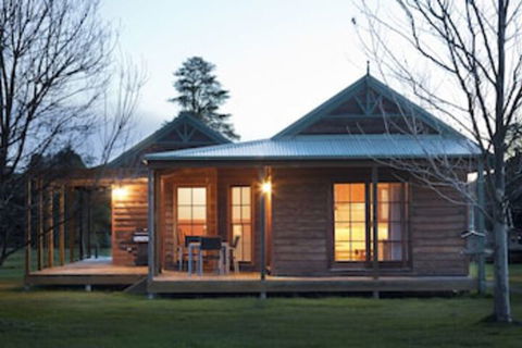 Beechworth Cedar Cottages - New Castle Holiday 0