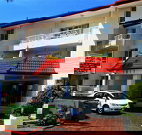 Key Largo Apartments - New Castle Holiday