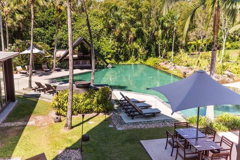 Niramaya Villas And Spa - New Castle Holiday 3