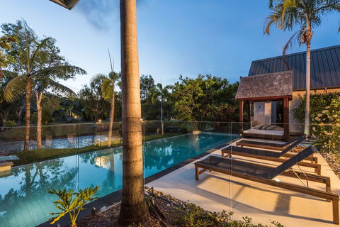 Niramaya Villas And Spa - New Castle Holiday 4