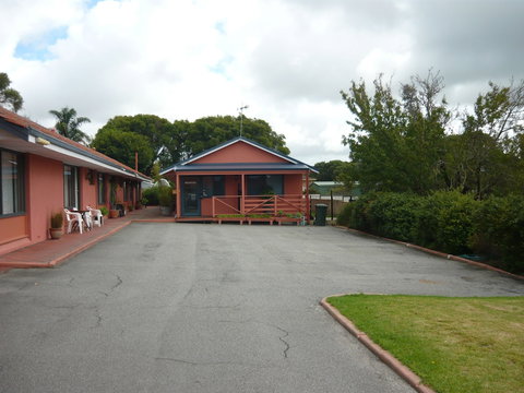 Albany Apartments - New Castle Holiday 4