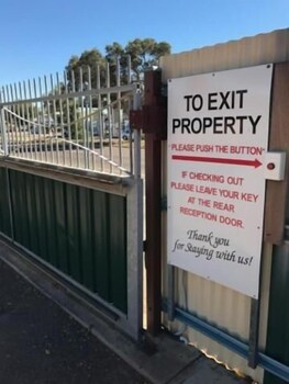 Pampas Motel - New Castle Holiday 0